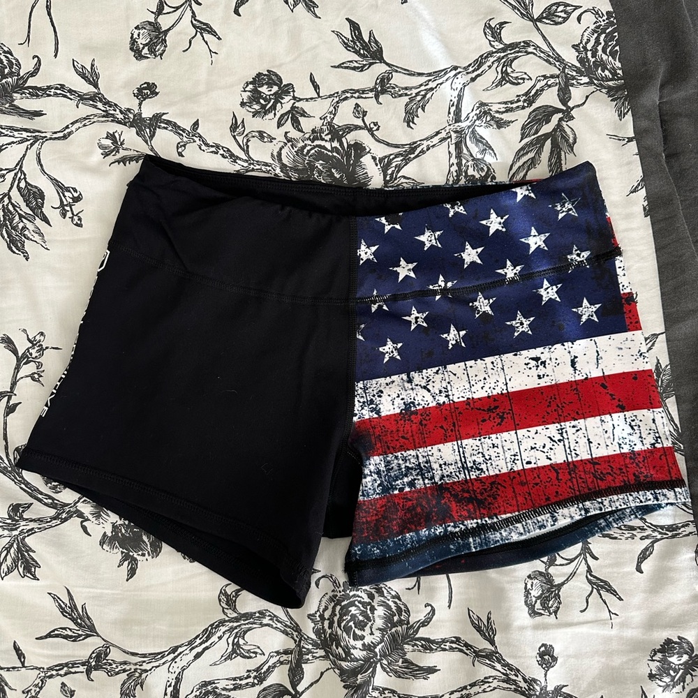 Born primitive Double Take shorts